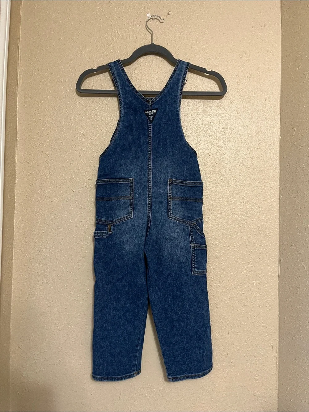 Oshkosh B’Gosh Kids Overalls Size 5-T Like New